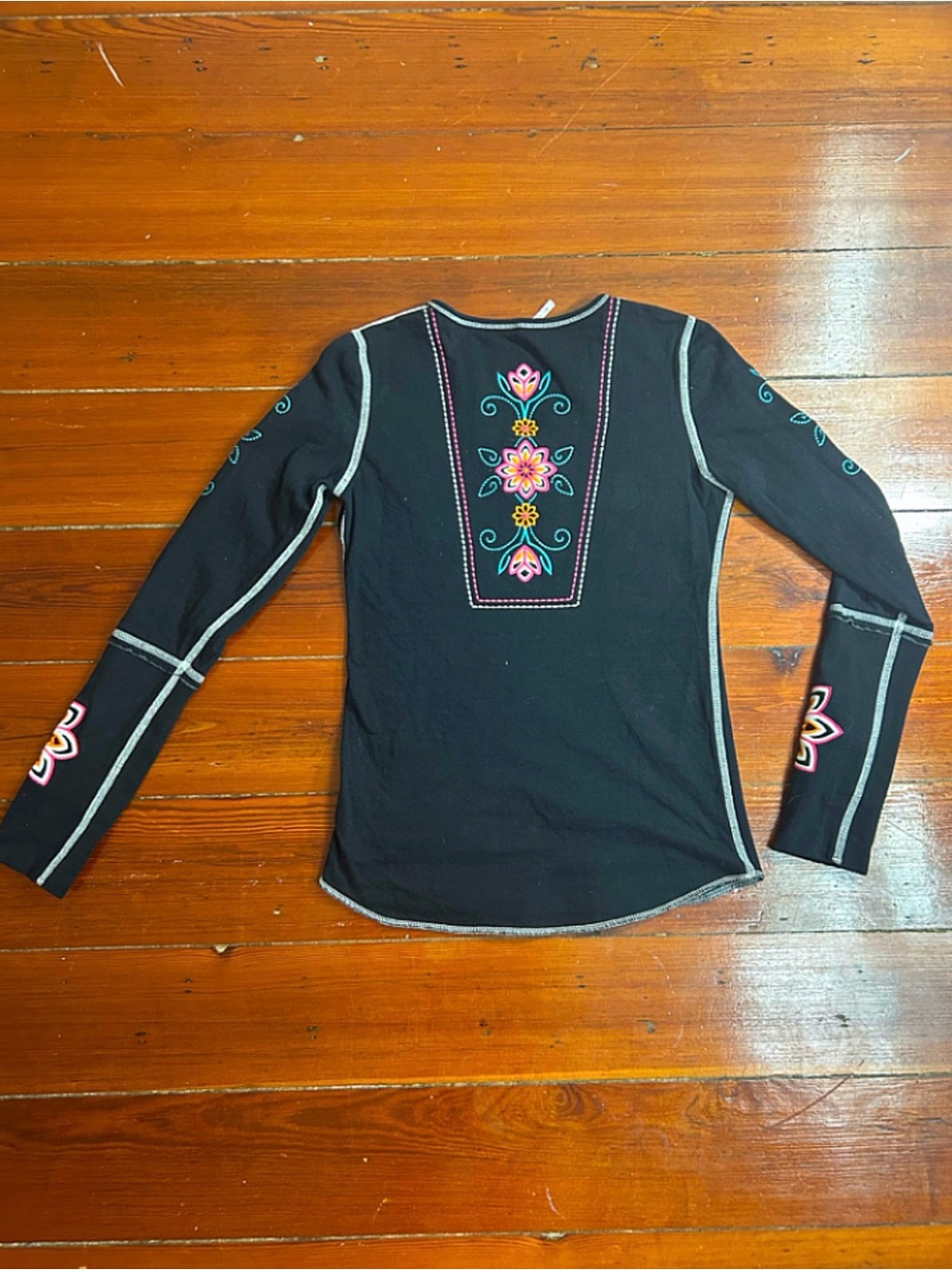 Alp-n-Rock RARE Winter Bloom Reversible Embroidered Floral Henley Sz 1/XS 🧡🎀 - Picture 11 of 15